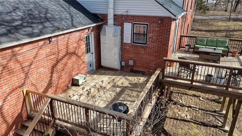104 E Hunt Avenue — photo 4