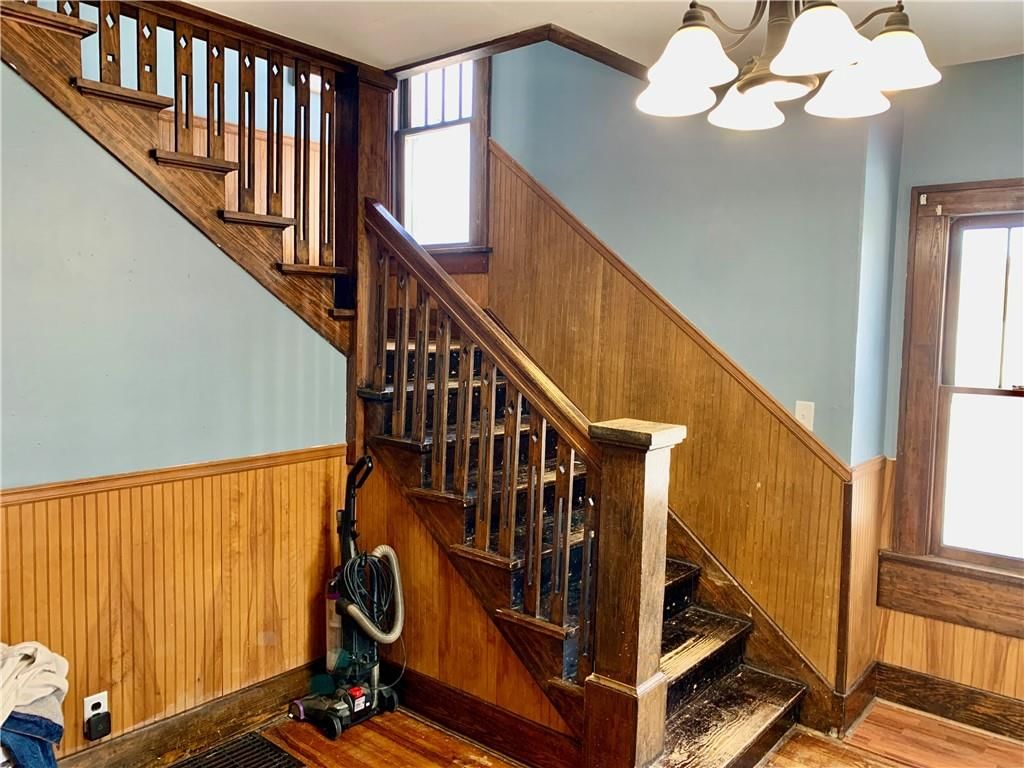 304 S Main Street — photo 5