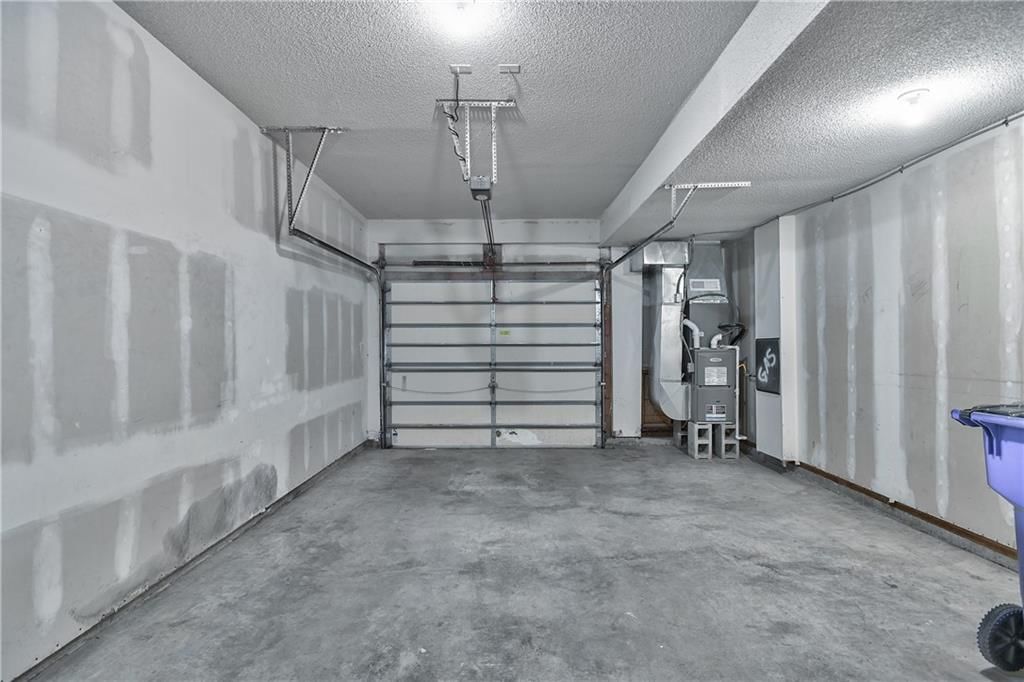 256 N Hedge Lane — photo 34