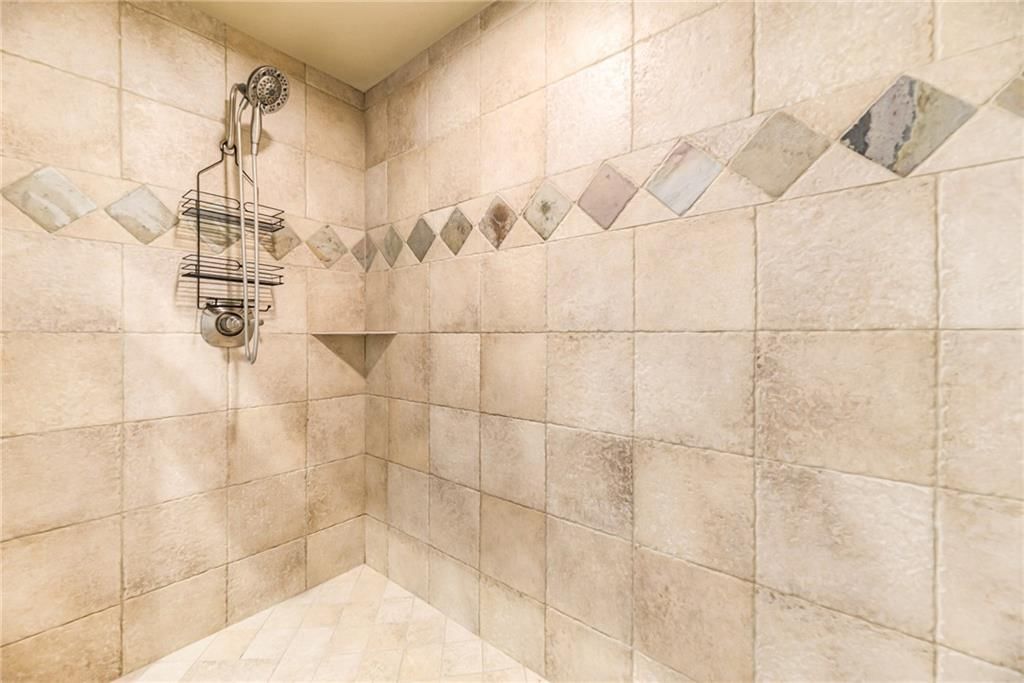 2701 W 140th Street — photo 36