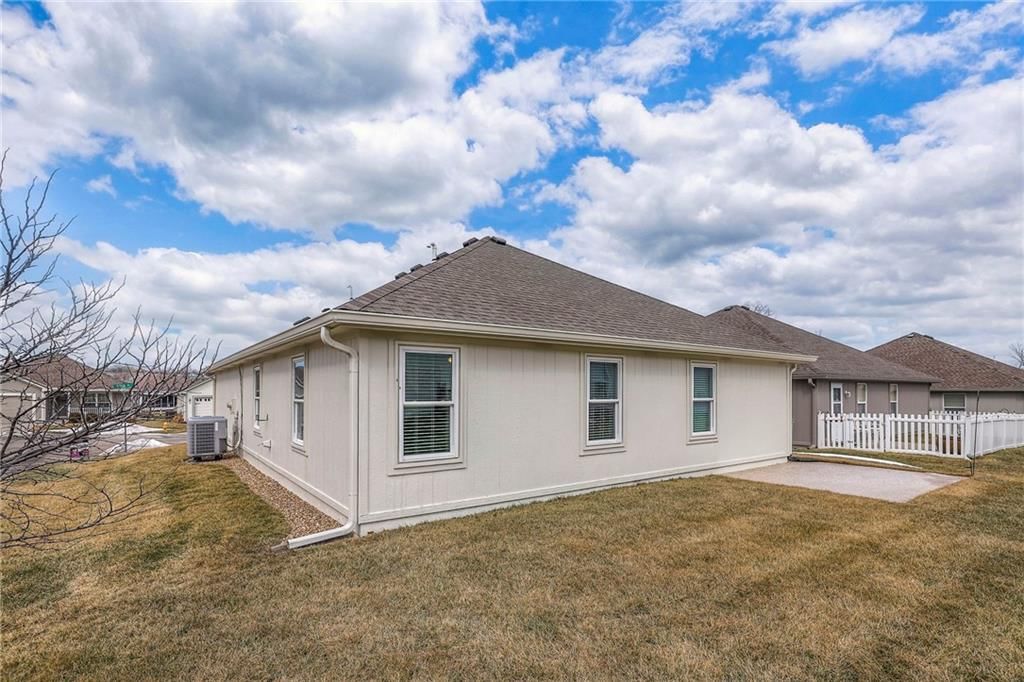 527 STAR Drive — photo 36