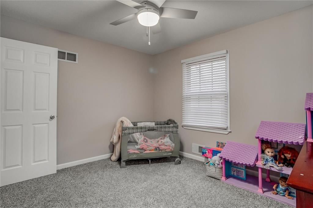 8525 Hawthorne Avenue — photo 18