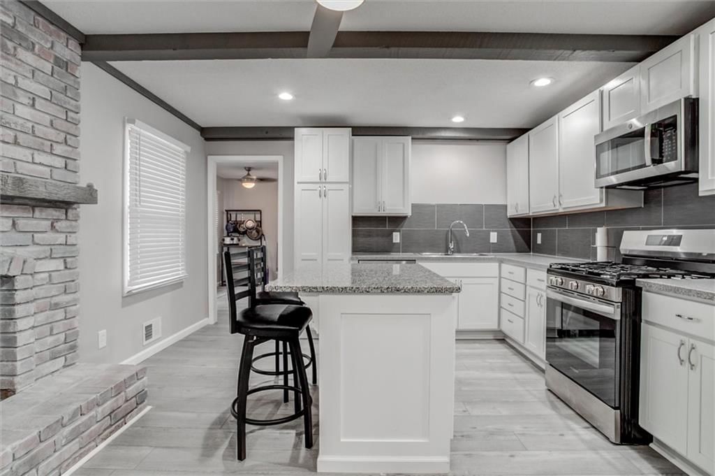 8525 Hawthorne Avenue — photo 7