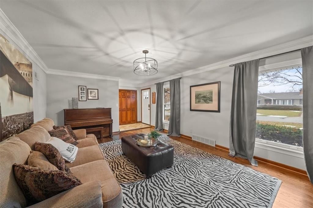 3511 W 73rd Street — photo 4