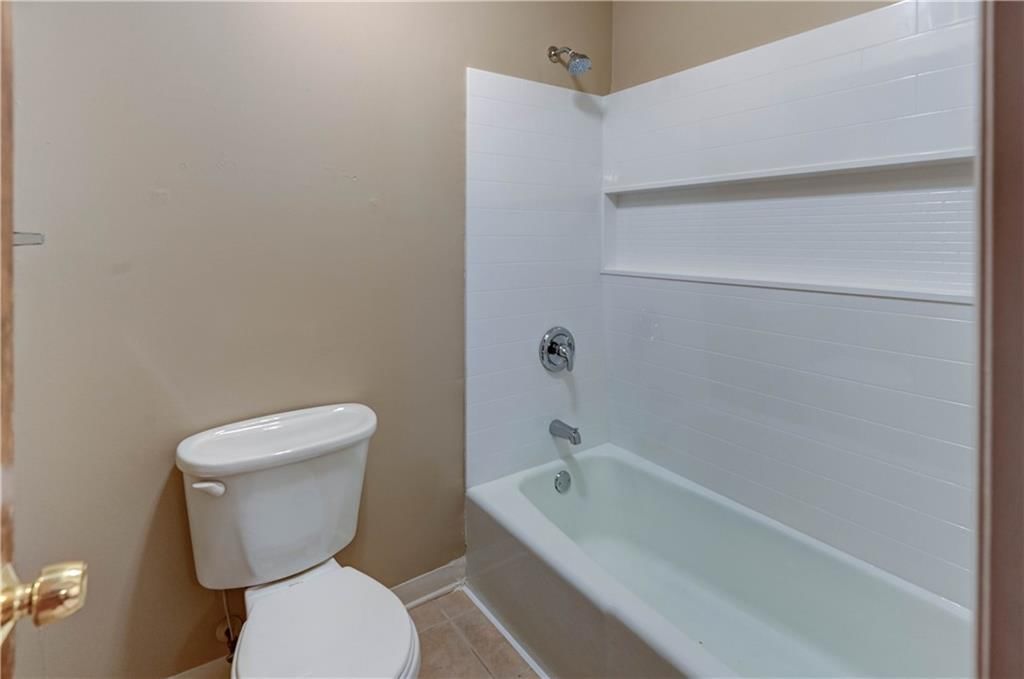 7606 W 59Th Terrace — photo 16