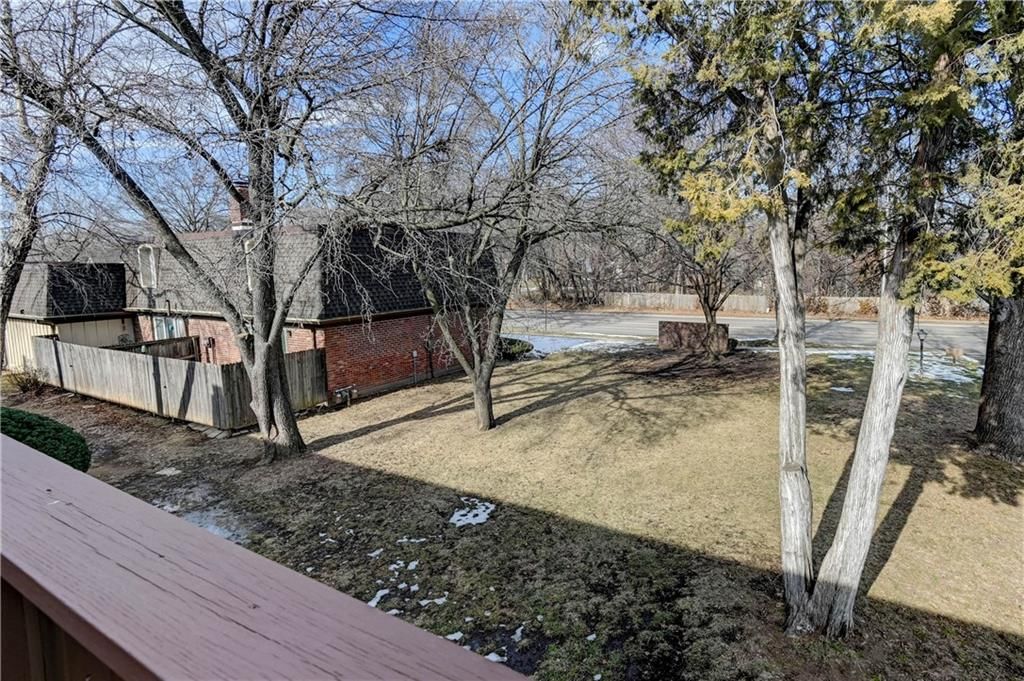 7606 W 59Th Terrace — photo 24