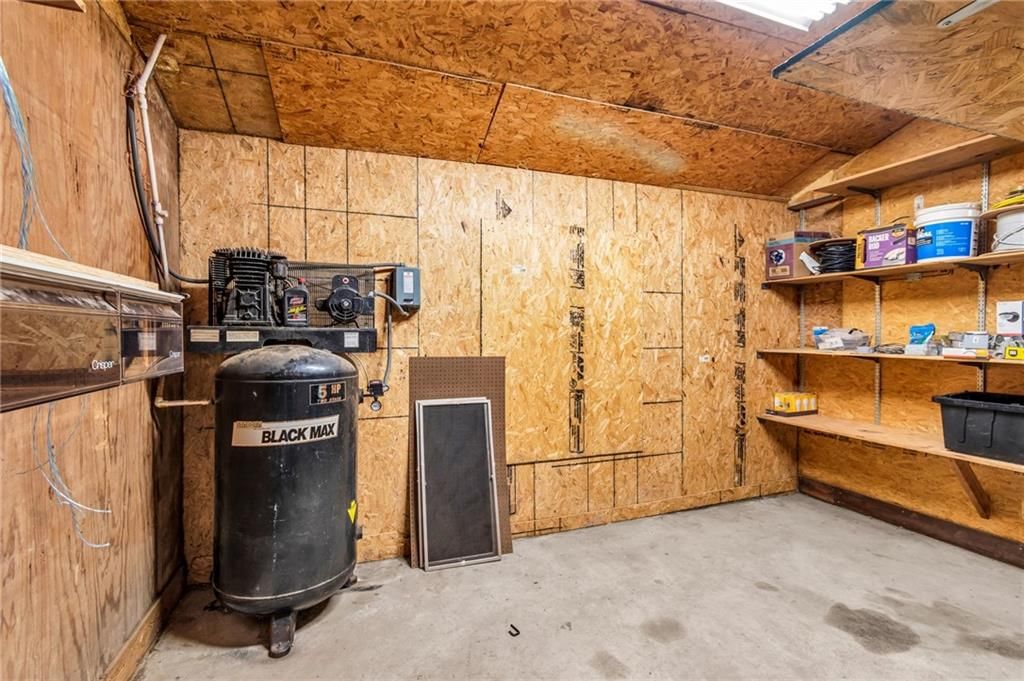 13008 N Stark Avenue — photo 46