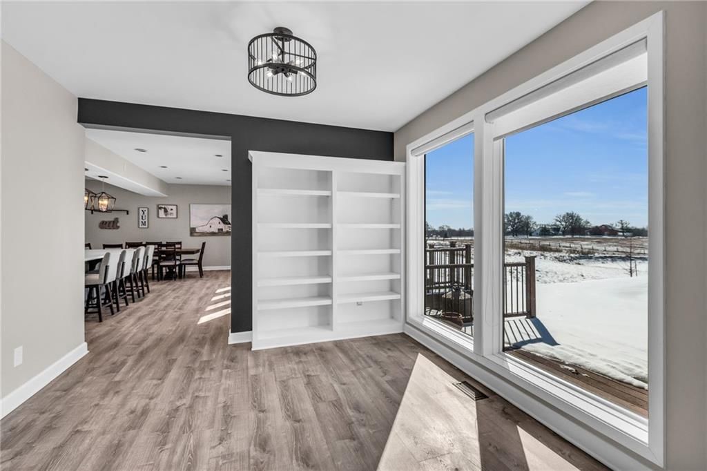 13008 N Stark Avenue — photo 9