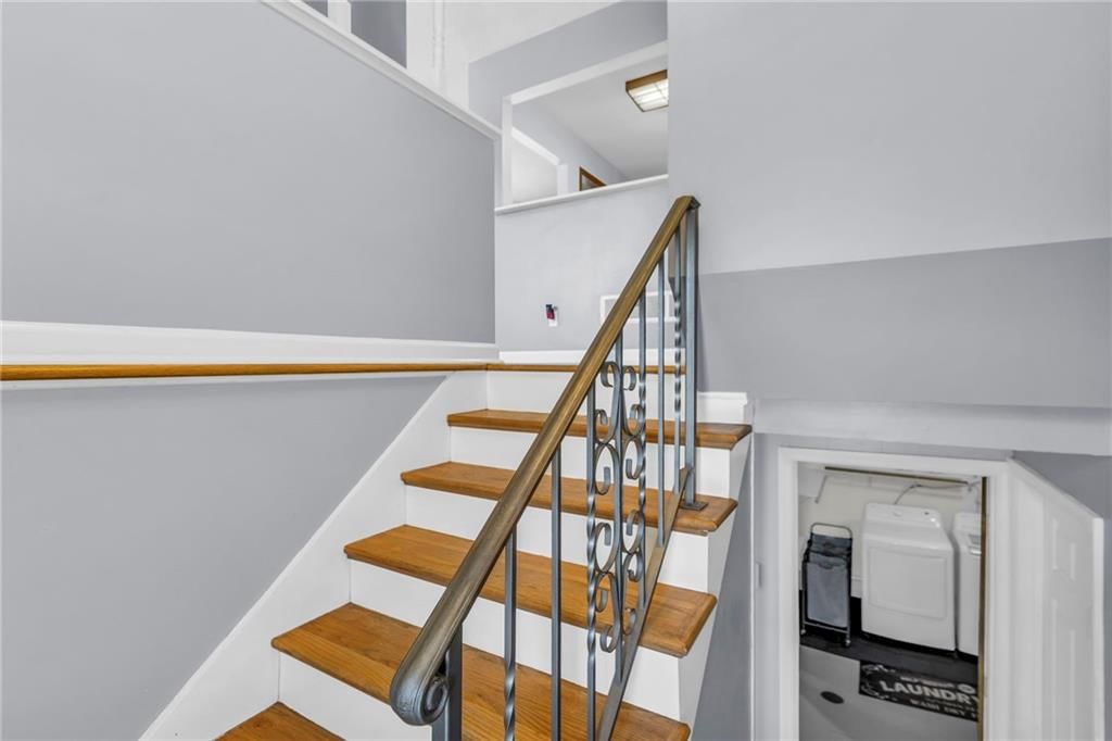 5528 Manning Avenue — photo 17