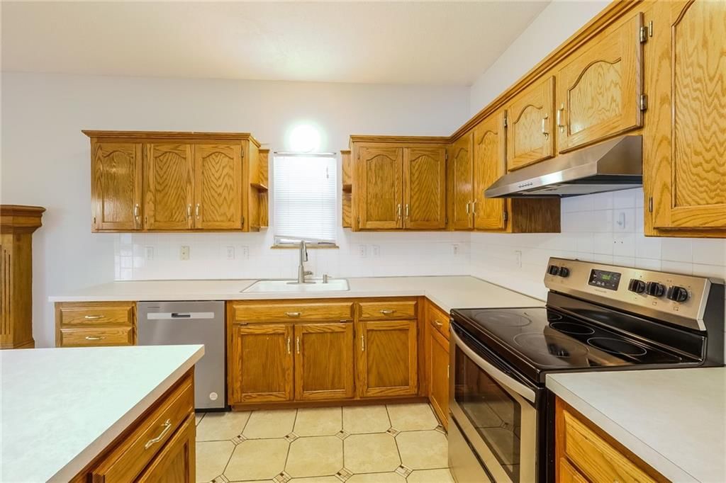 5400 NE HOLIDAY Drive — photo 7