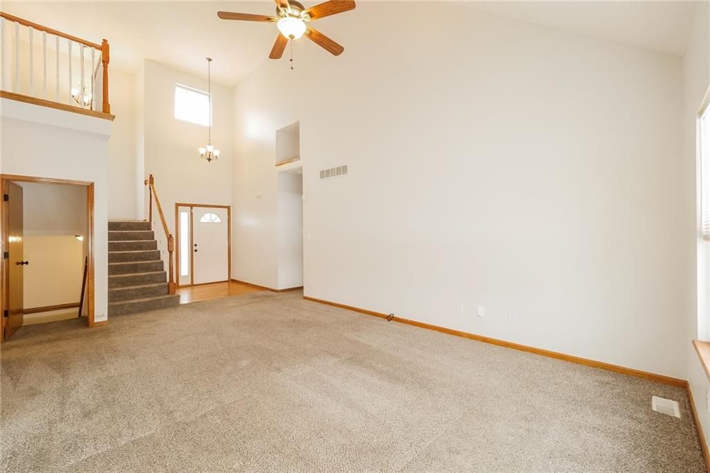 5400 NE HOLIDAY Drive — photo 10