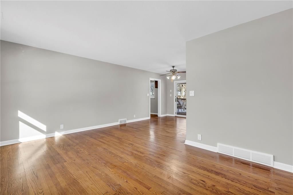 7527 Lowell Avenue — photo 5