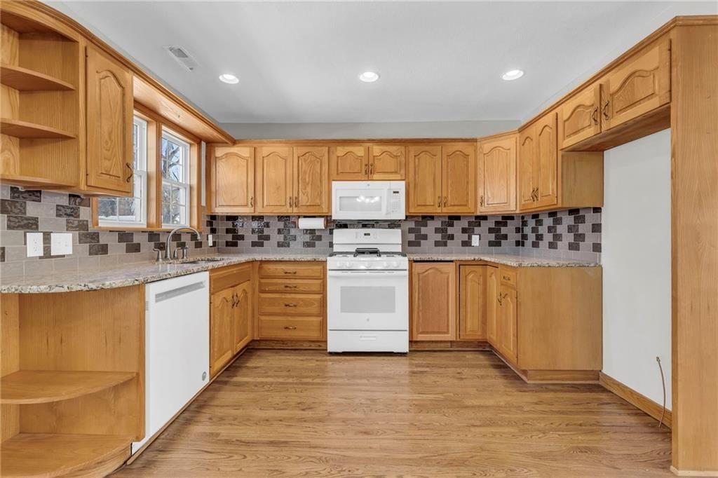 7527 Lowell Avenue — photo 8