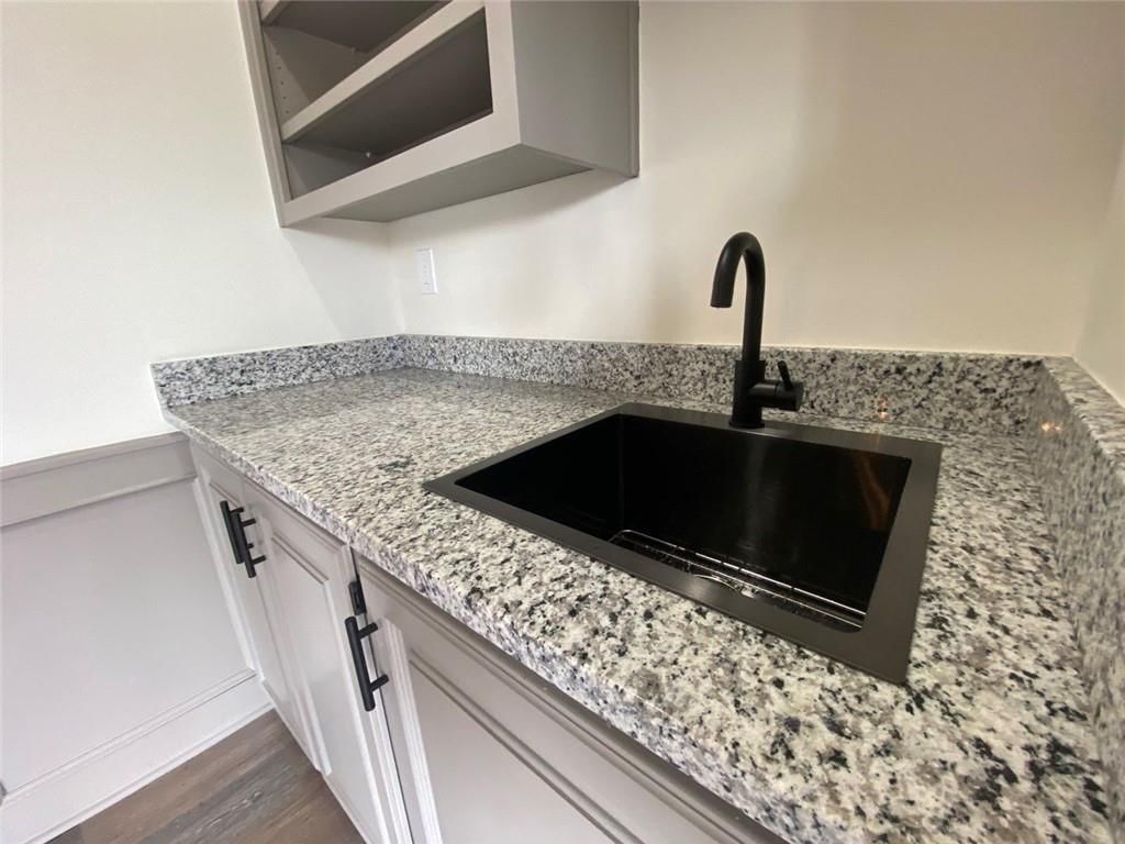 8427 Woodson Drive — photo 13