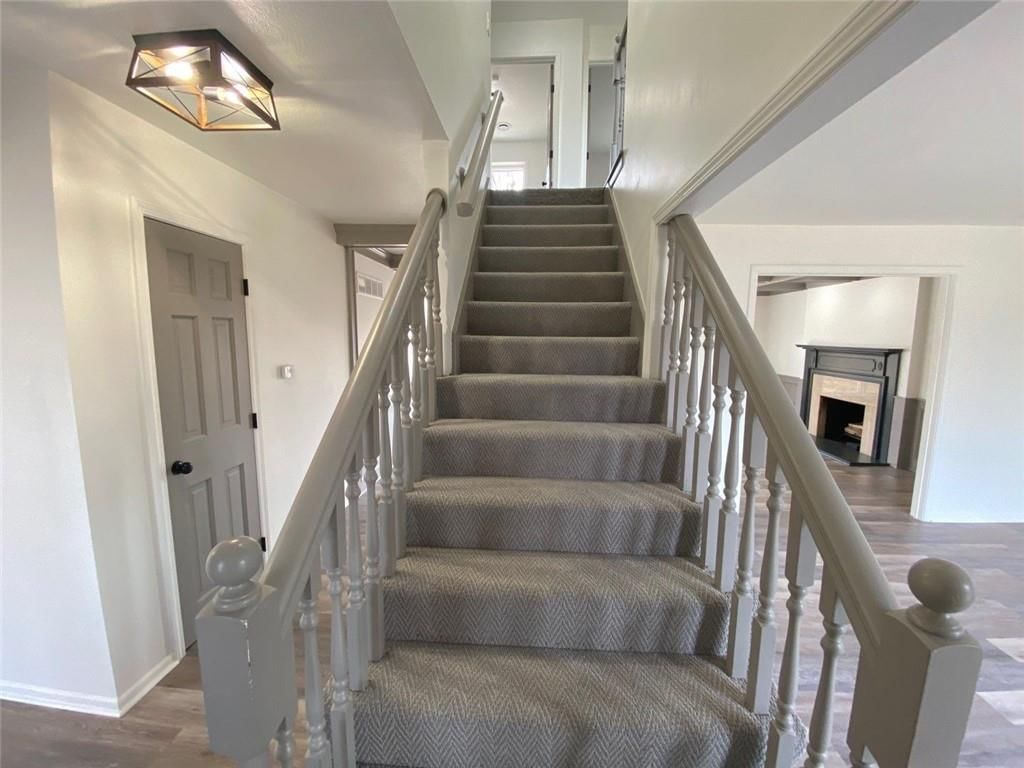 8427 Woodson Drive — photo 15