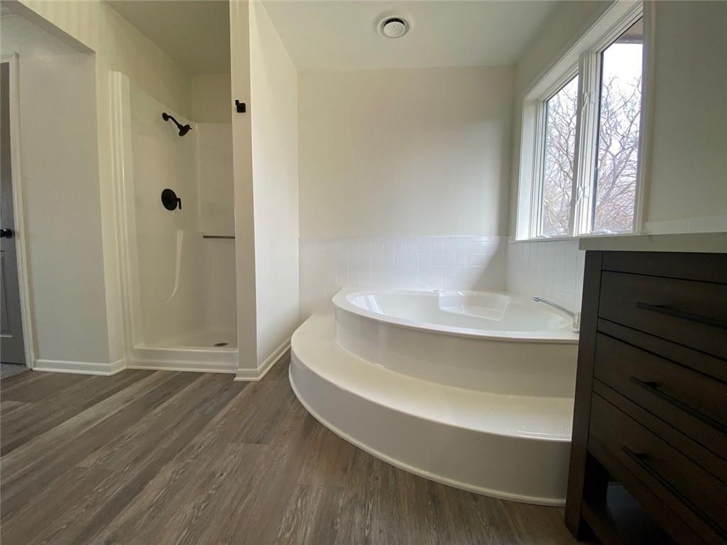 8427 Woodson Drive — photo 24