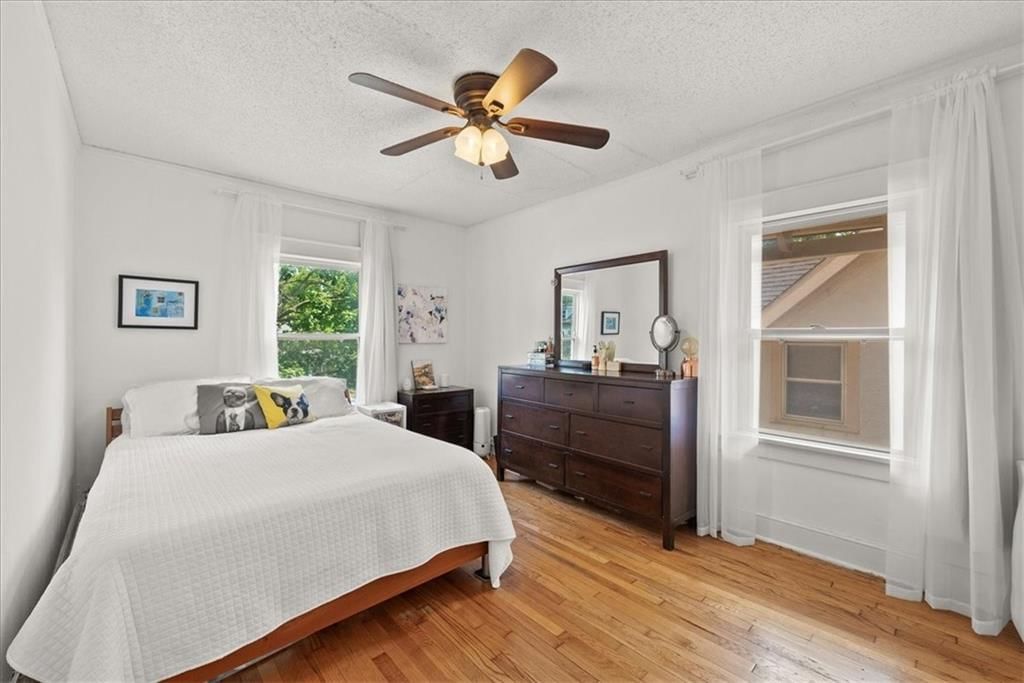4144 Charlotte Street — photo 18