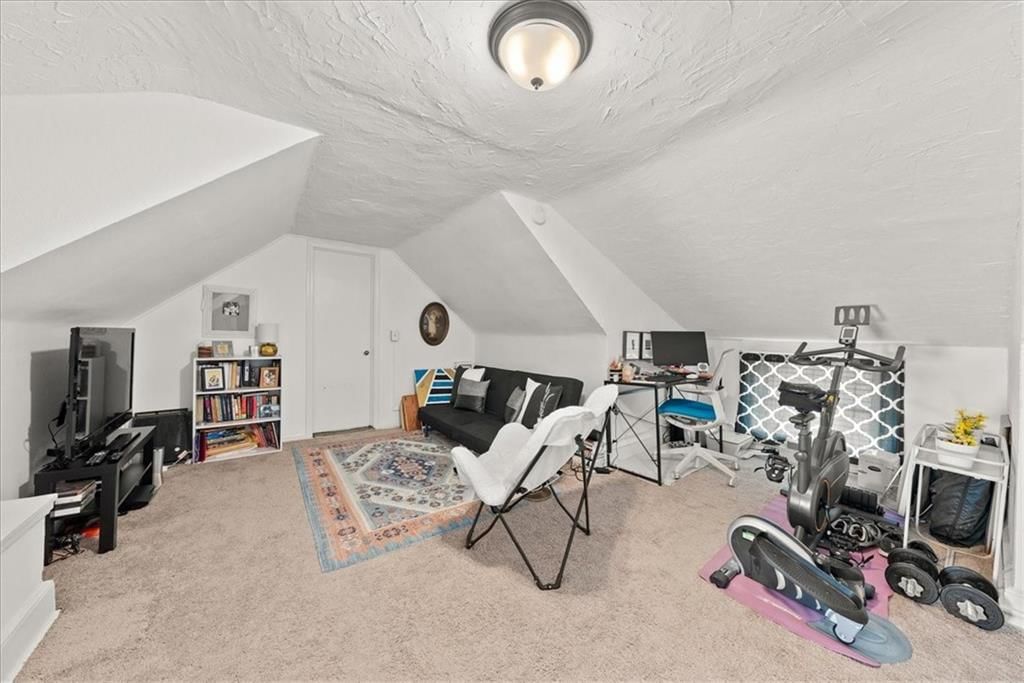 4144 Charlotte Street — photo 23