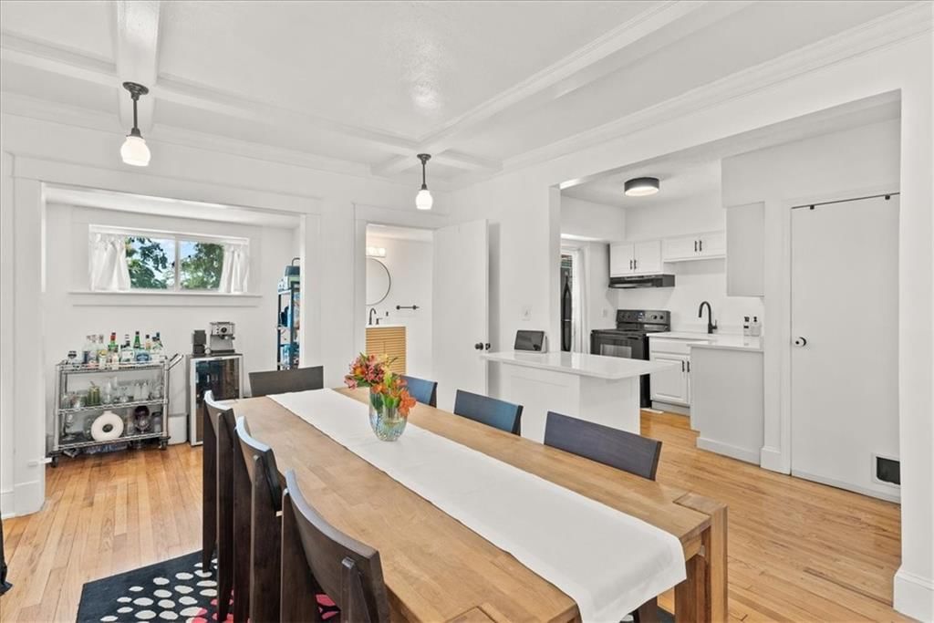 4144 Charlotte Street — photo 10