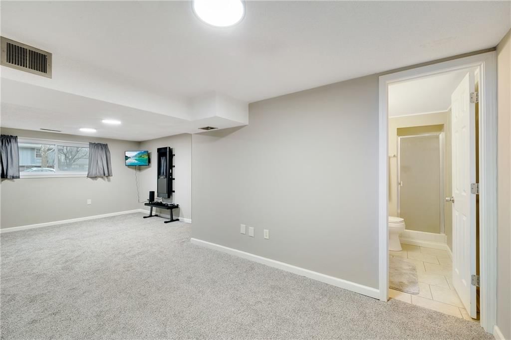 1620 SE Manor Place — photo 24