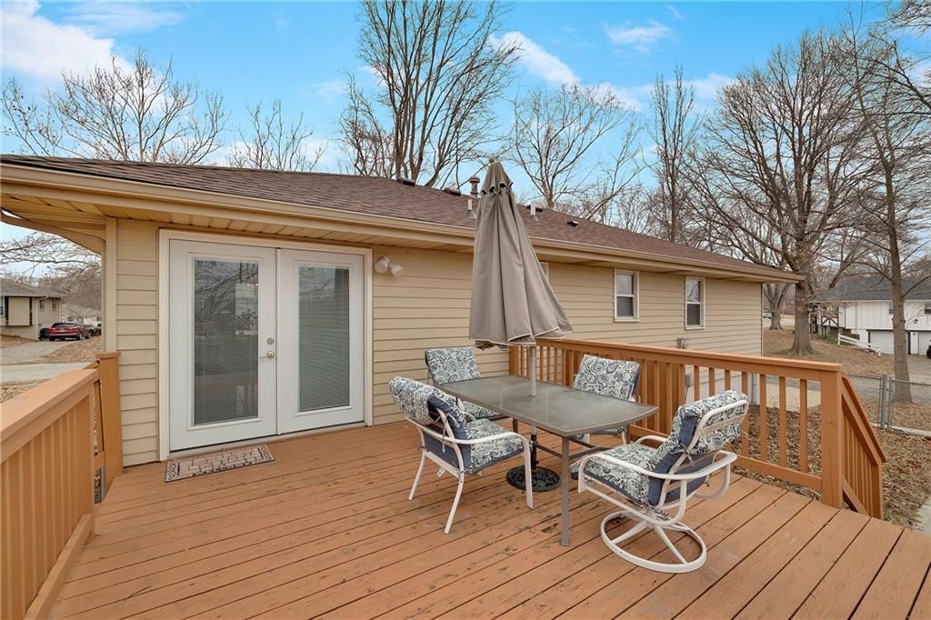 1620 SE Manor Place — photo 28