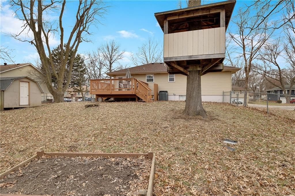 1620 SE Manor Place — photo 30