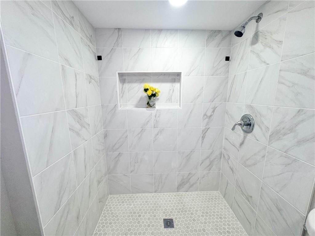 1236 Ewing Avenue — photo 25