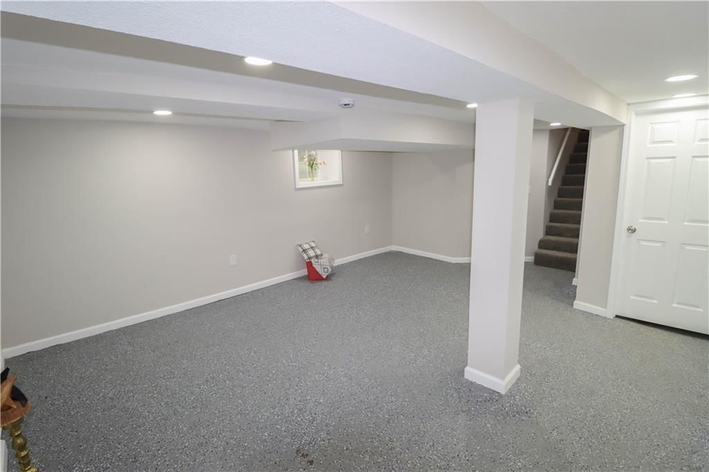 1236 Ewing Avenue — photo 32