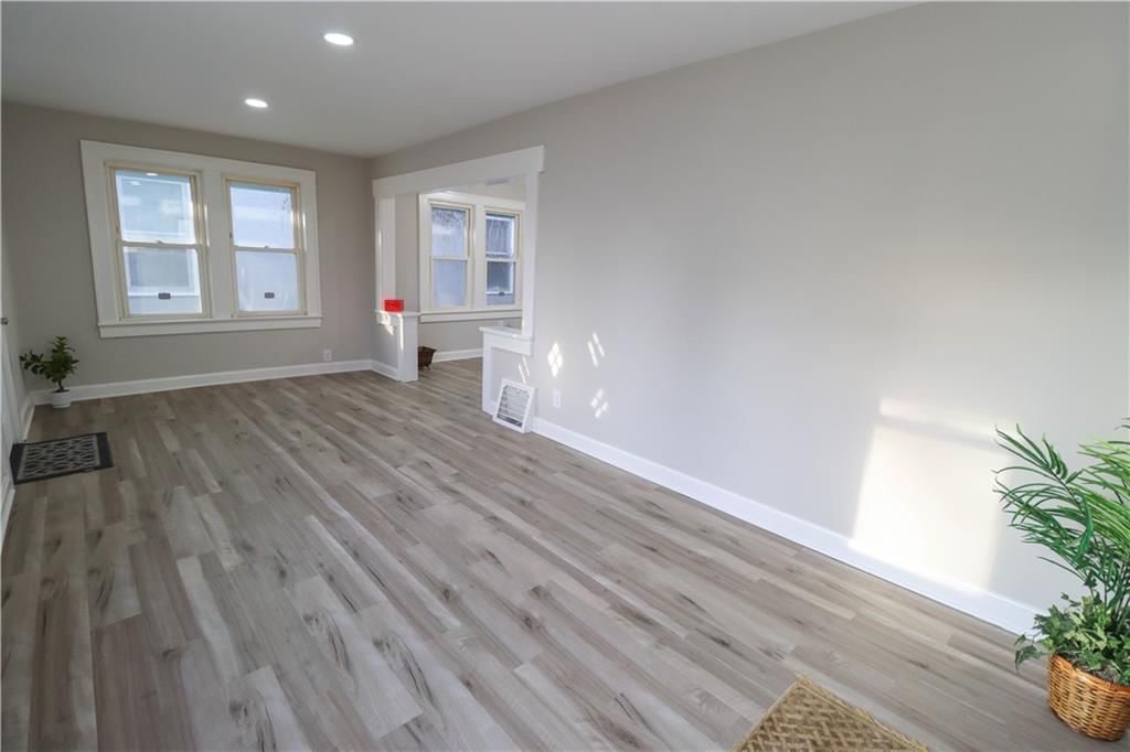 1236 Ewing Avenue — photo 6