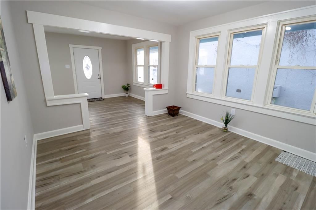 1236 Ewing Avenue — photo 10