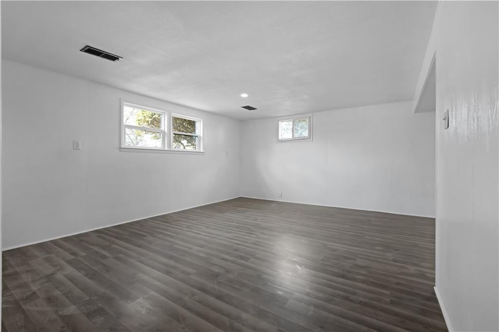5235 Harris Avenue — photo 17