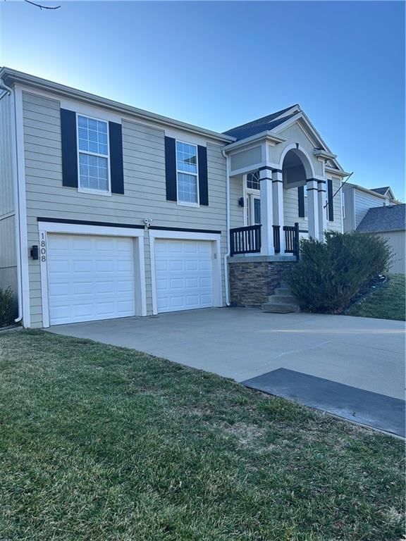 1808 W Fredrickson Drive — photo 2
