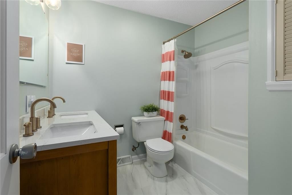6011 N Wyandotte Street — photo 16