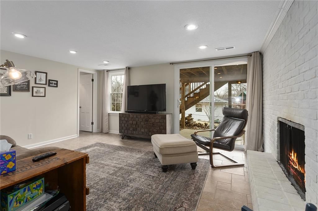 6011 N Wyandotte Street — photo 19