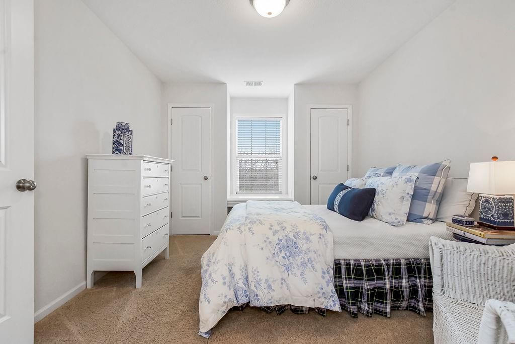 886 Clearview Drive — photo 25