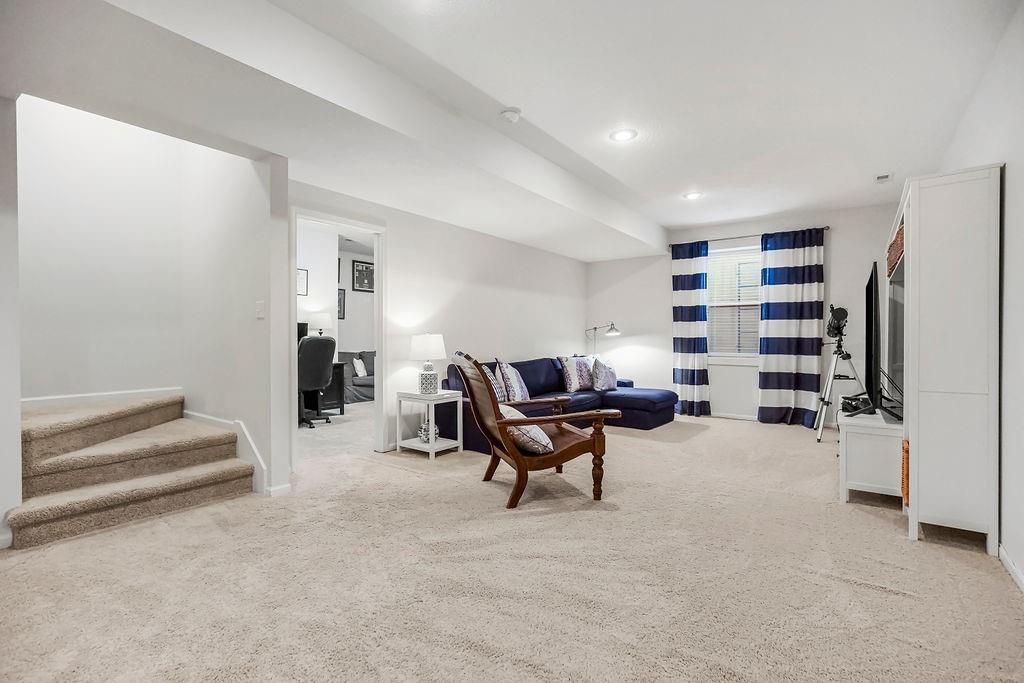886 Clearview Drive — photo 31