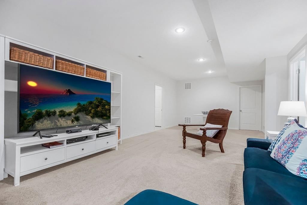 886 Clearview Drive — photo 32