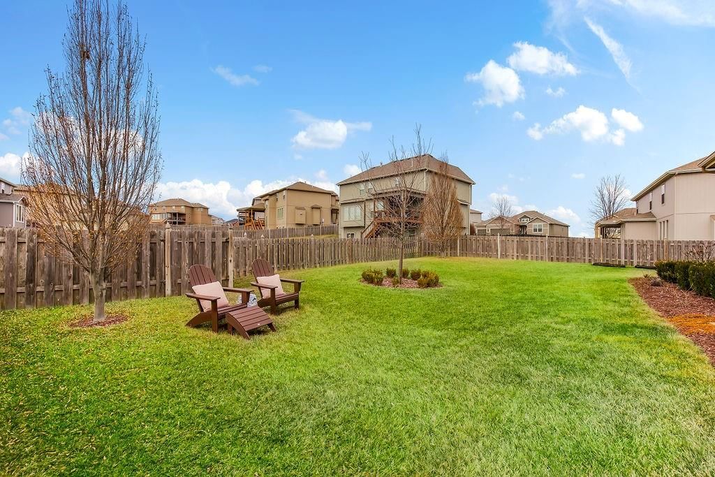 886 Clearview Drive — photo 35