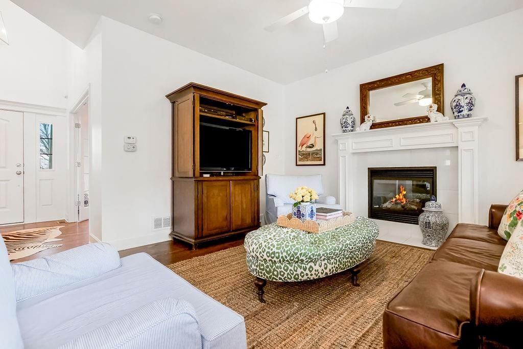 886 Clearview Drive — photo 7