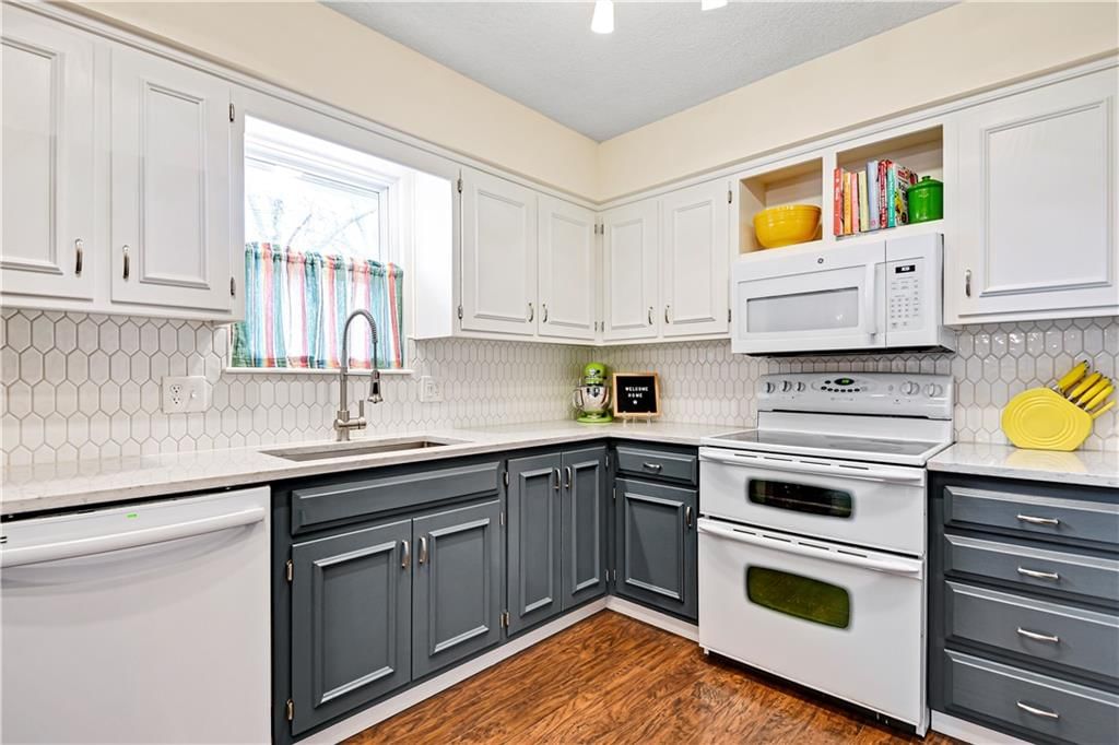 14912 S WYANDOTTE Drive — photo 7