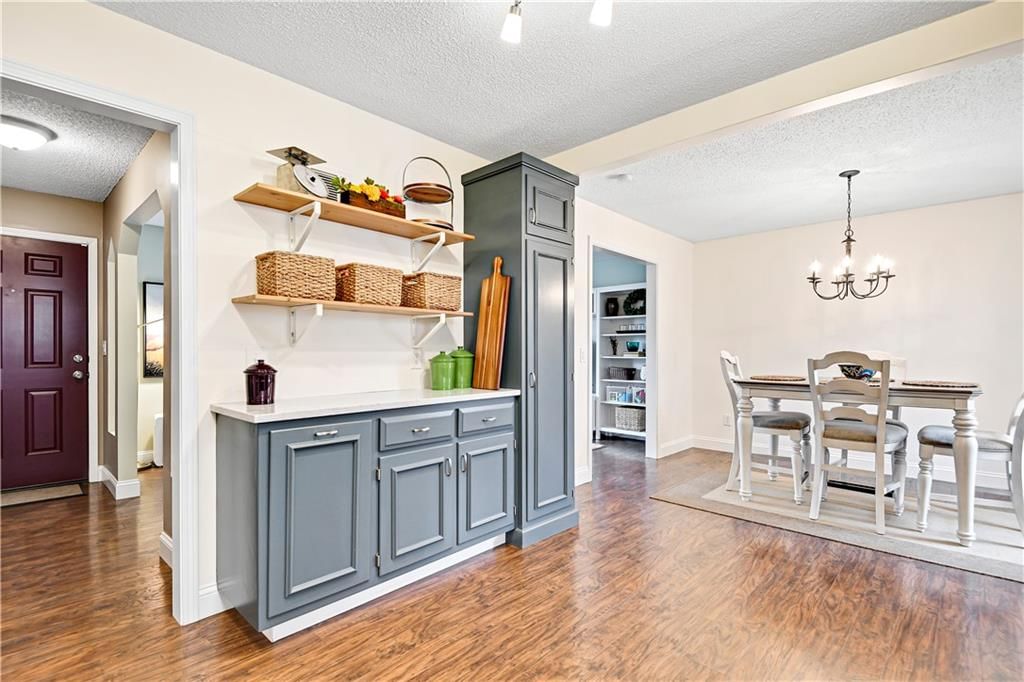 14912 S WYANDOTTE Drive — photo 8