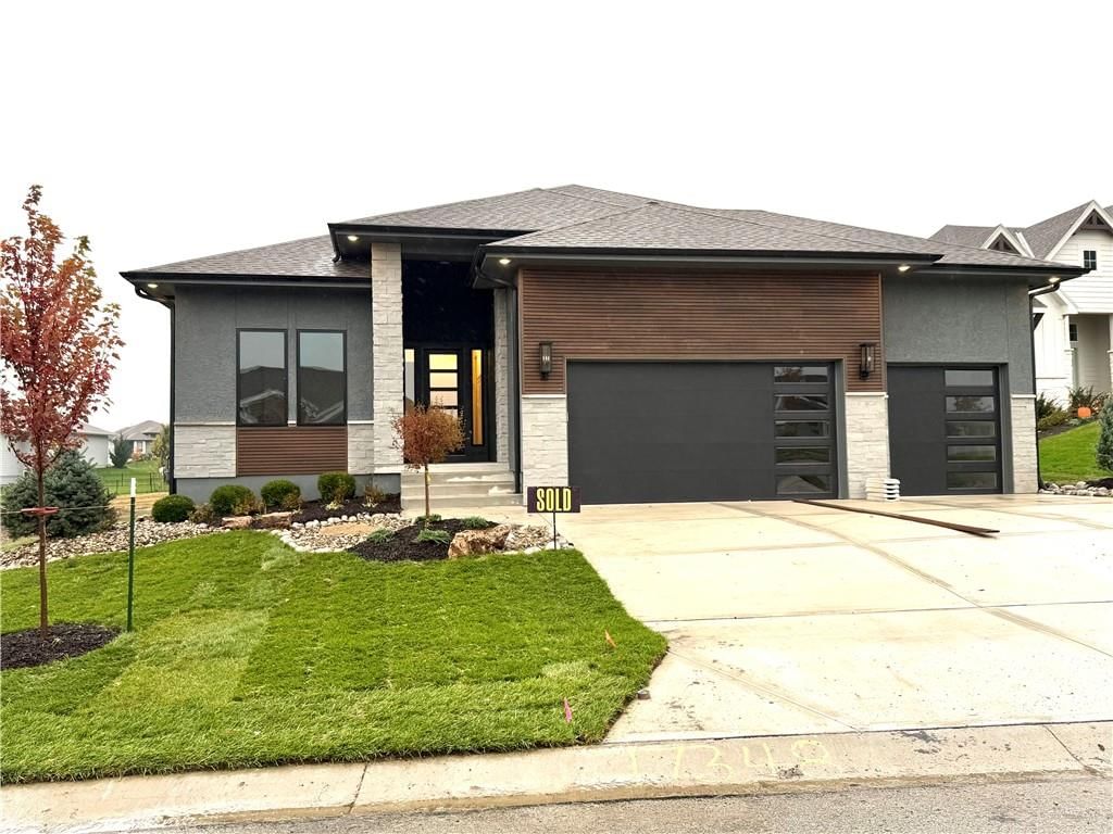 17348 Richards Street, Overland Park, KS