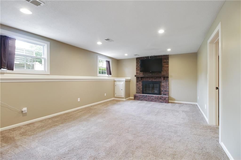 249 N Winnebago Drive — photo 19