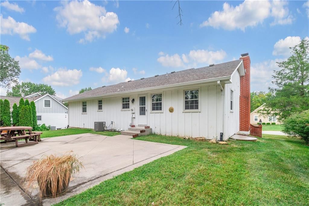 249 N Winnebago Drive — photo 26