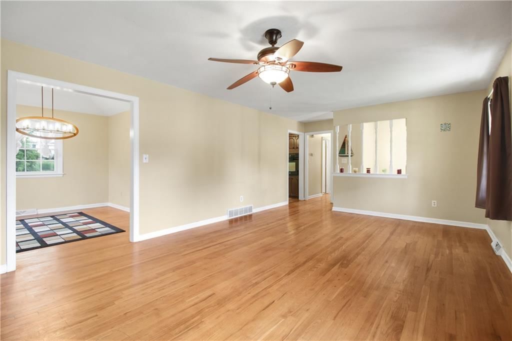 249 N Winnebago Drive — photo 5
