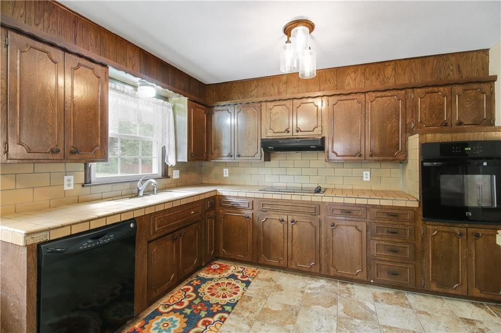 249 N Winnebago Drive — photo 8