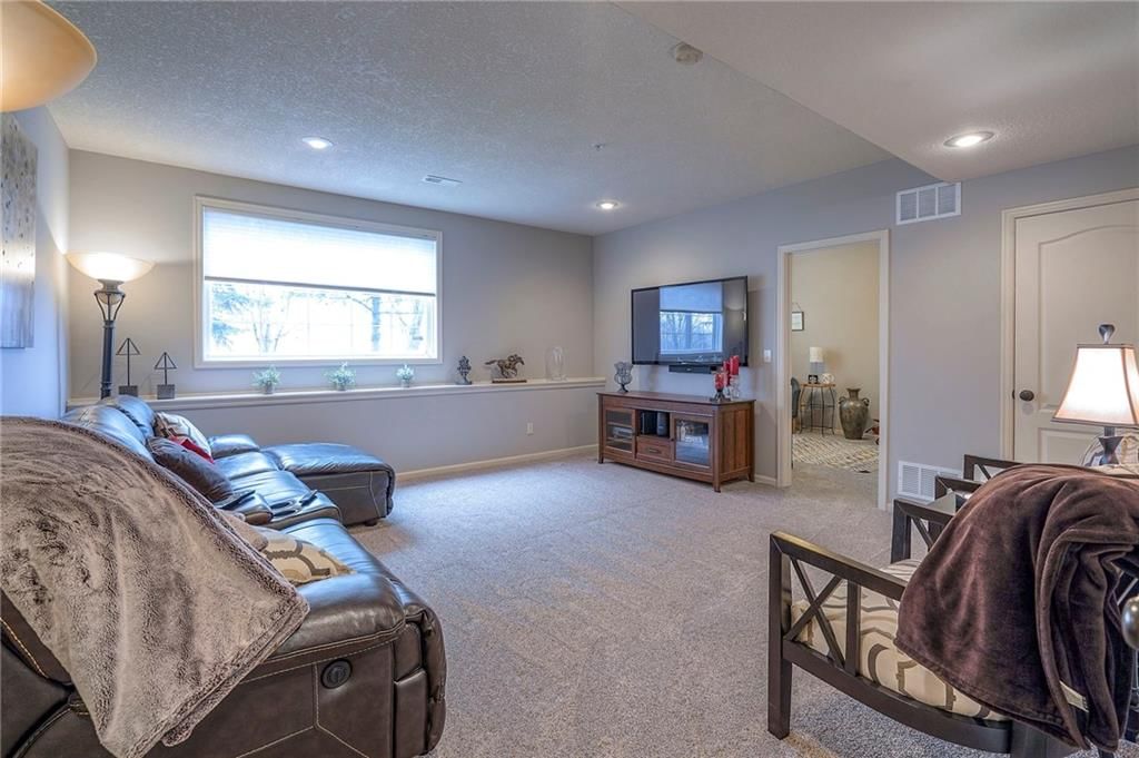 15841 W 61ST Terrace — photo 26