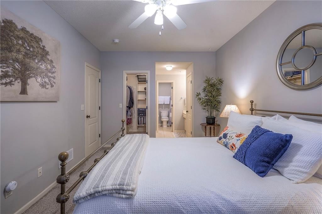 15841 W 61ST Terrace — photo 33