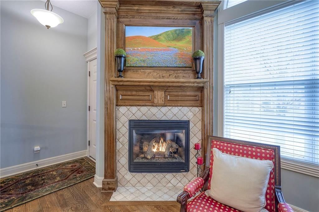 15841 W 61ST Terrace — photo 8