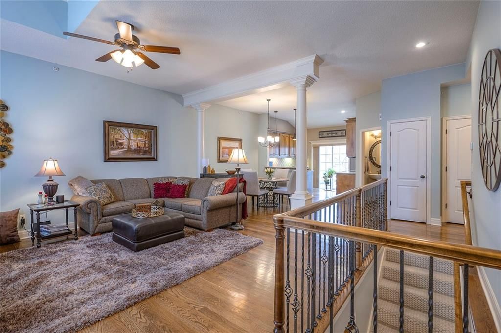 15841 W 61ST Terrace — photo 9